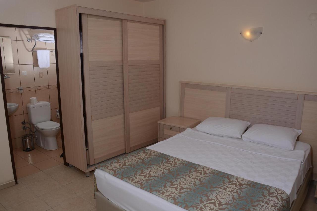 Grand Sahins Gumuldur Otel İzmir